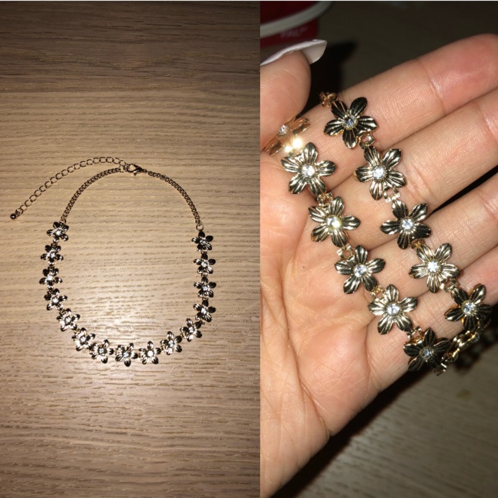 Gold Daisy Choker 🌼💛✨